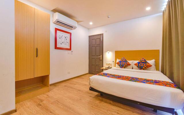 FabHotels Ny Townhouse
