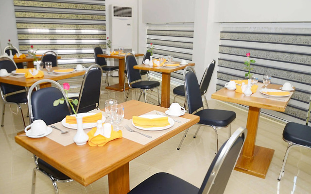 Hotel YNO