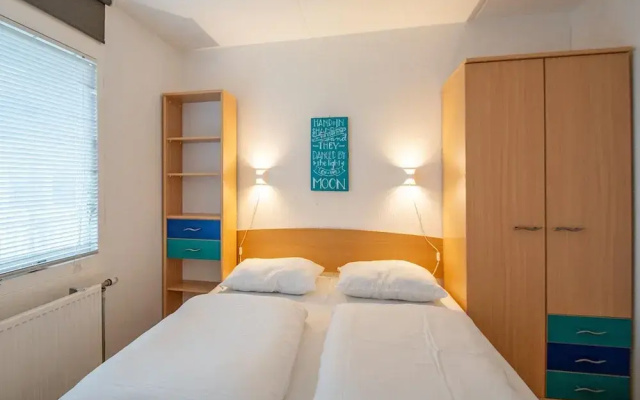 Spacious Holiday Apartment for 4 People