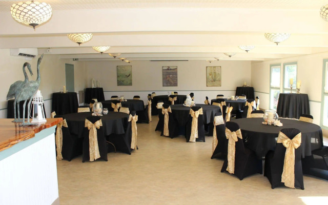 Chateau Westport Resort