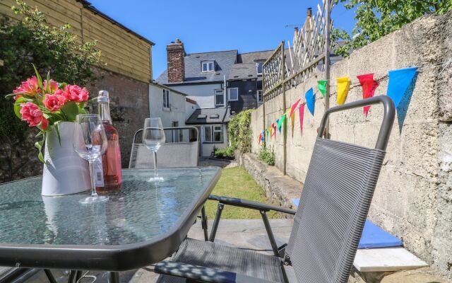 Medland, Newton Abbot