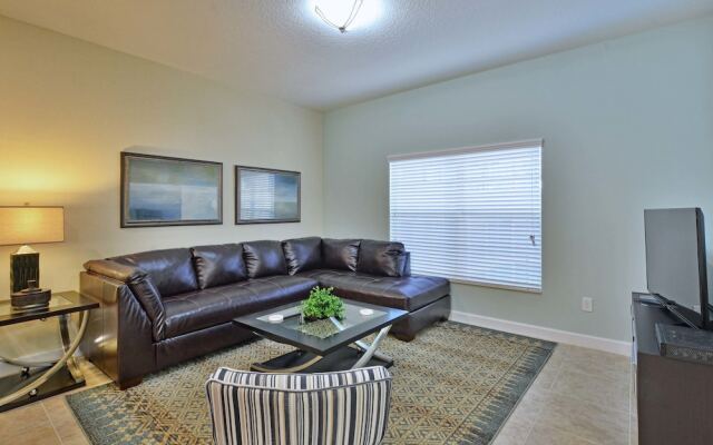 Storey Lake 4 Bedroom Townhome w Splashpool - 1603ST