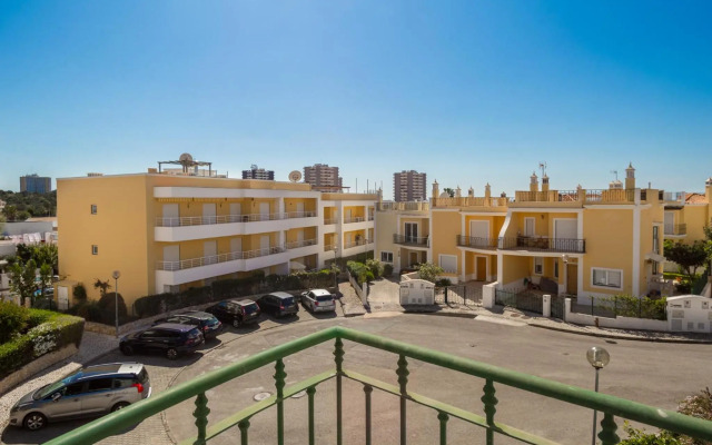 Villa Linda, Alto da Ria