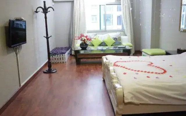 Jinhuang Theme Hotel