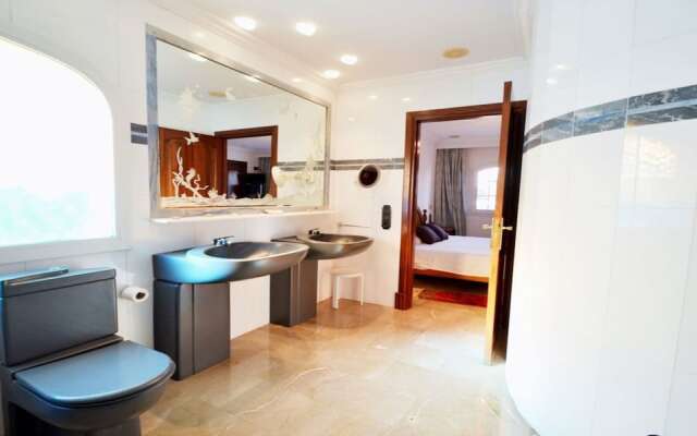 104544 -  Villa in Palma