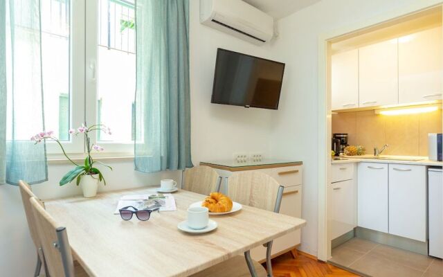 Apartment Colette