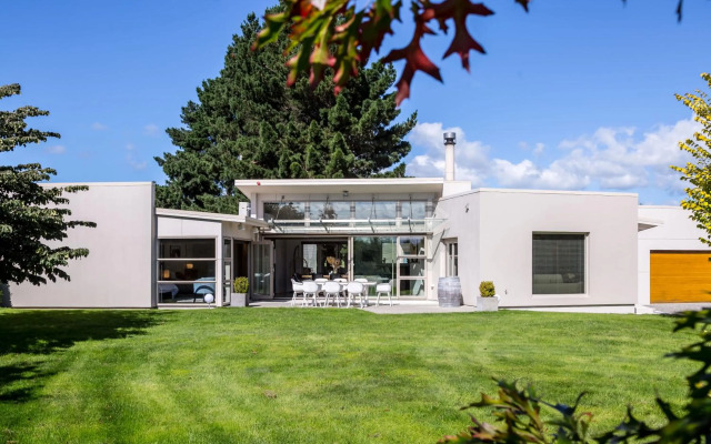 Paradise on Campbell