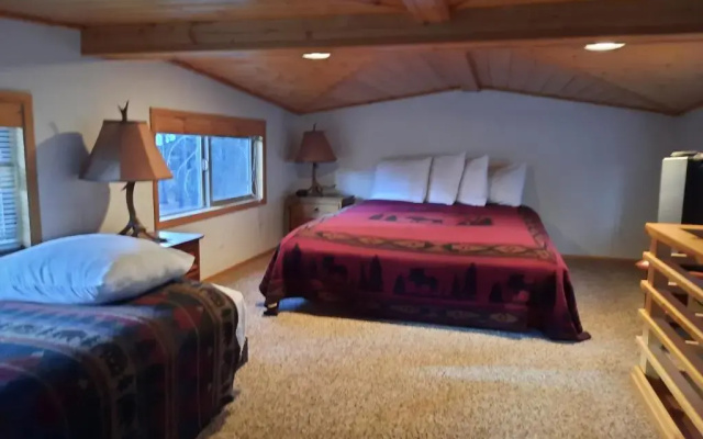 Willamette Pass Inn Chalets