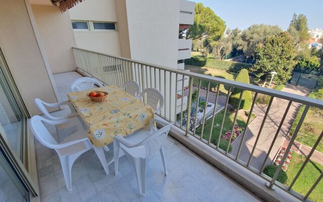 3Pieces Proche Mer Piscine et Tennis