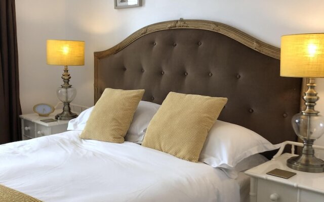 Number 14 Guest House