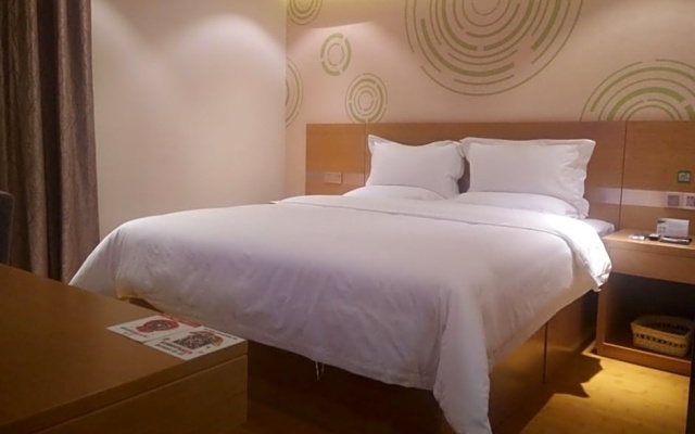 GreenTree Inn Xining Chengdong District Huangguang Yiwu Trade City Express Hotel – Guest Rooms – Xining