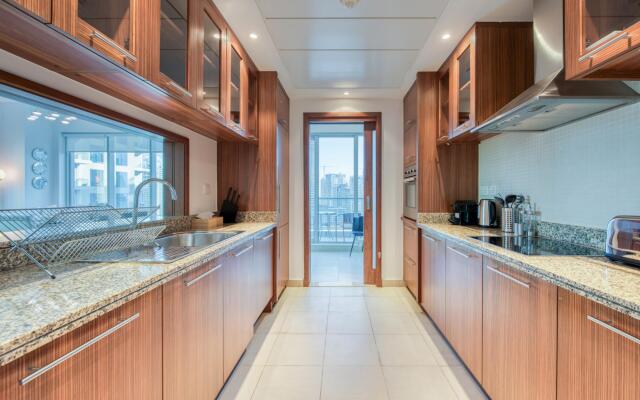 Attessa - 2101- DM in Dubai