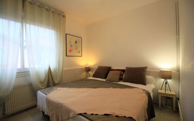 La Maison de l'Aiguillon 1