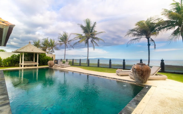 The Royal Purnama Art Suites & Villas