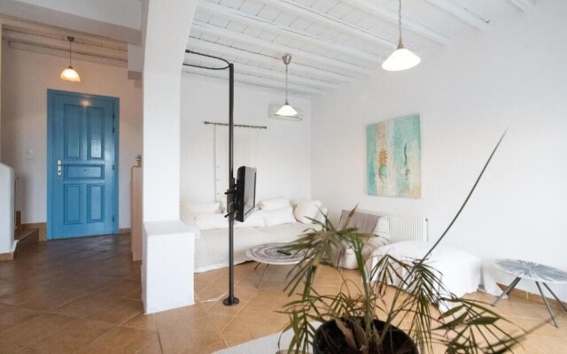 Dreamscape 3-Bedroom Mykonos Hideaway