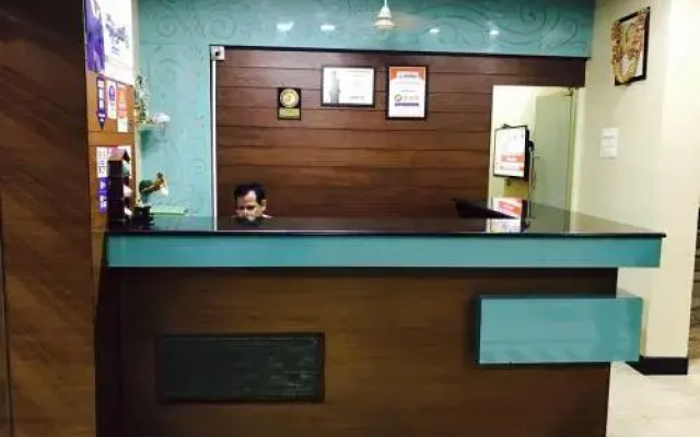 Iroomz Vaishali Residency