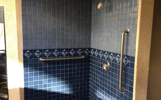 Seaport Village Inn Avalon