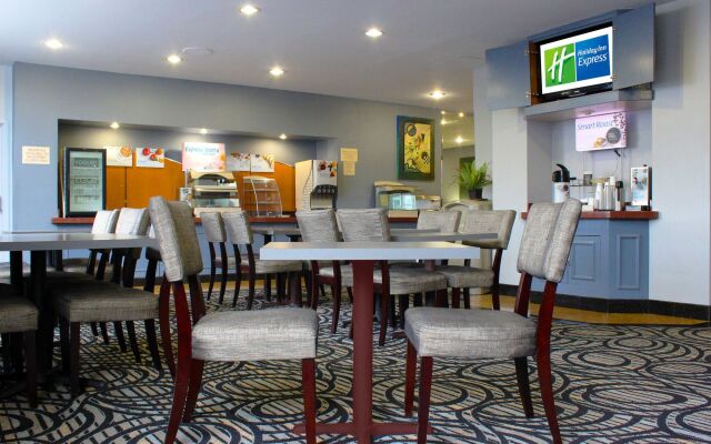 Holiday Inn Express Van Nuys by IHG
