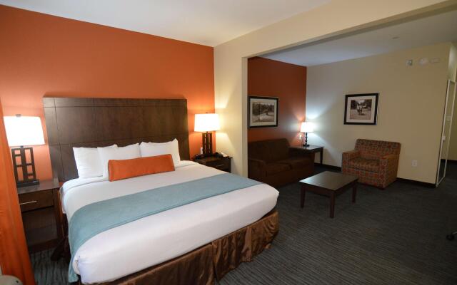 Best Western Plus Longhorn Inn & Suites