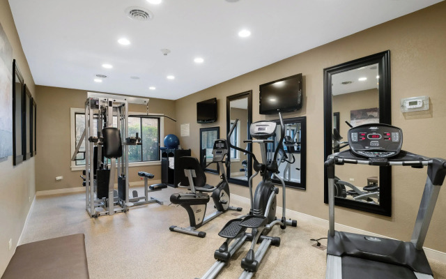 Antioch Hotel & Suites