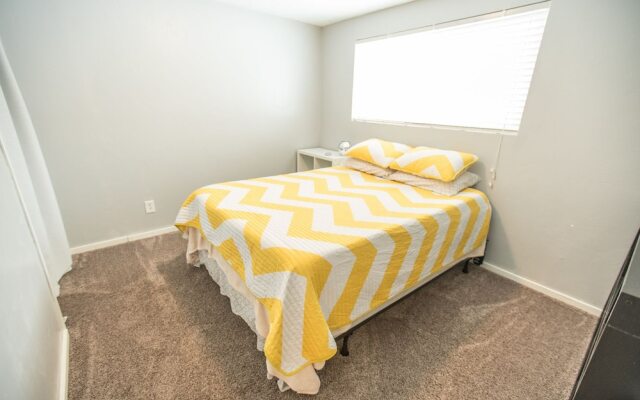 2 Bedroom Basement Apartment Quiet Neighborhood