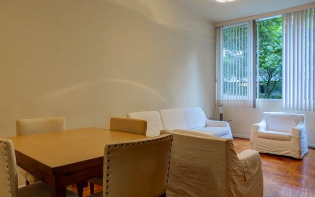 LinkHouse Classic & Spacious Leblon 3BDR LB2-002