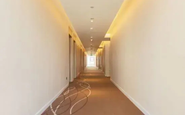 HanTing Hotel (Tianjin Zhongbei New City Center)