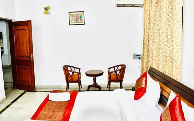 Fabhotel Noida Dreamz