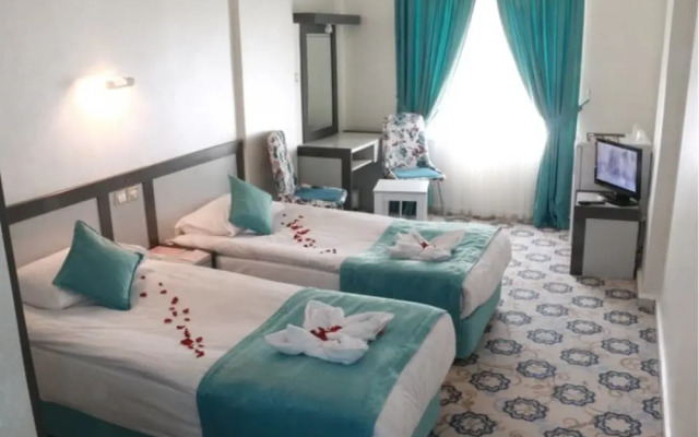 Hotel Ab-i Hayat