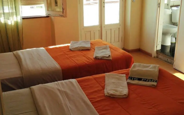Residencial Miradoiro Guest House
