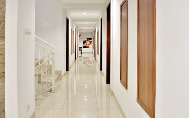 ZEN Rooms Basic near Cilandak Town Square