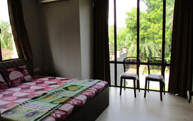 Ganga Kutir Oak Villa on Raichak