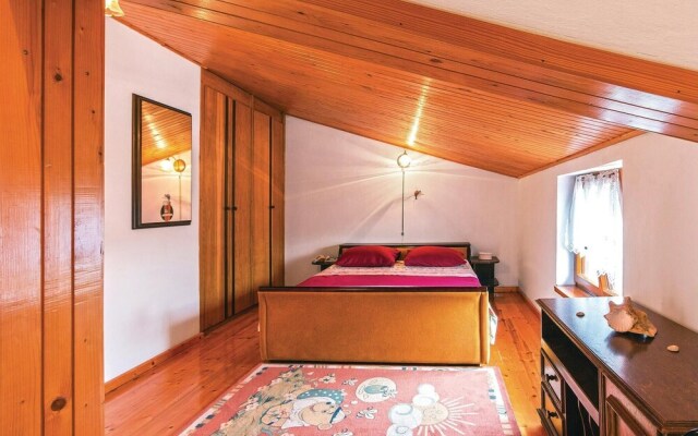 Stunning Home in Pula With Wifi and 5 Bedrooms