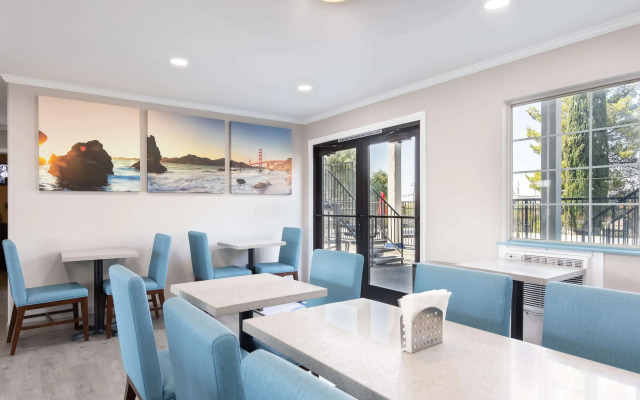 Days Inn by Wyndham Red Bluff