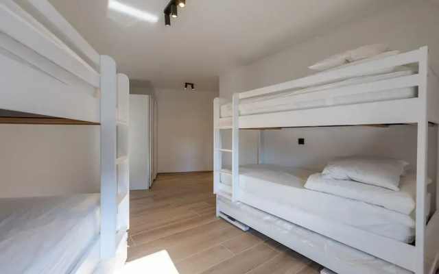 Spacious Apartment With 3bedrooms Close to the sea
