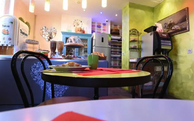 Adonis Sacré Cœur Hôtel Roma