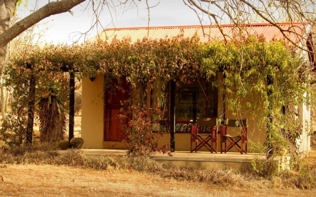 Fugitives' Drift Lodge