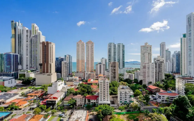 w Comfy 1BR w Great View in Calle 50