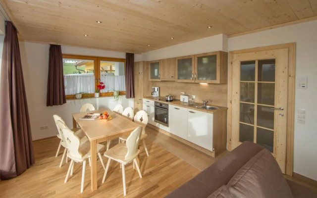 Villa Mandl mit Garten Sauna Pool