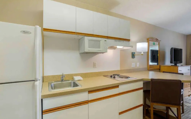Extended Stay America Hotel Memphis - Poplar Avenue