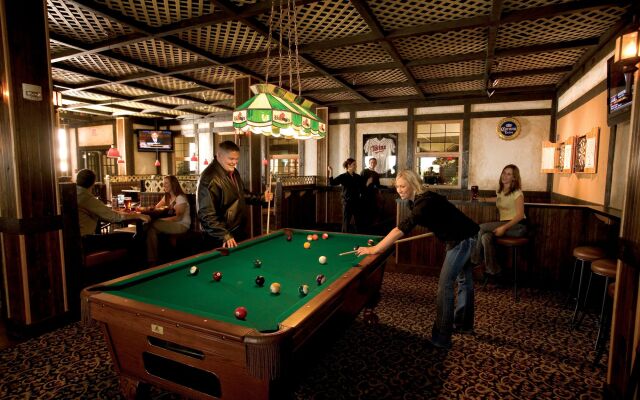 Canad Inns Destination Center Grand Forks