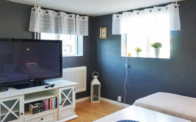 4 Person Holiday Home in Kungshamn-by Traum