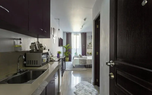 Buenbyahe Rooms  F Residences near Edsa