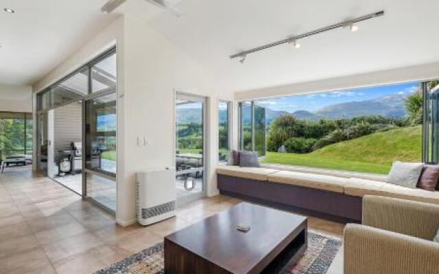 Amberley Retreat