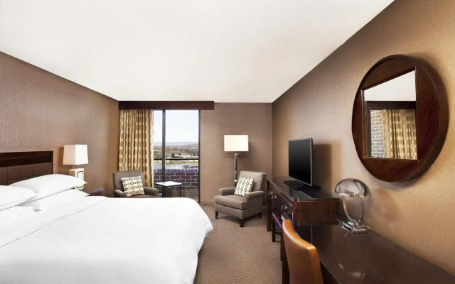 Sheraton Harrisburg Hershey Hotel