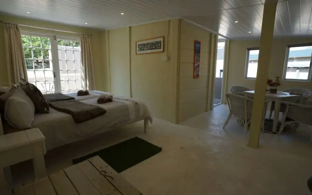 Stellar Overberg Travellers Lodge