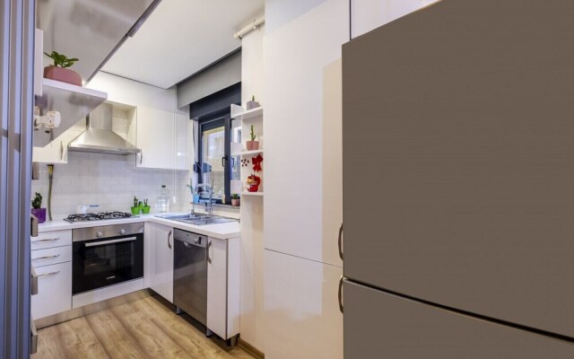 Flat With Rainbow Themed Interior in Goztepe