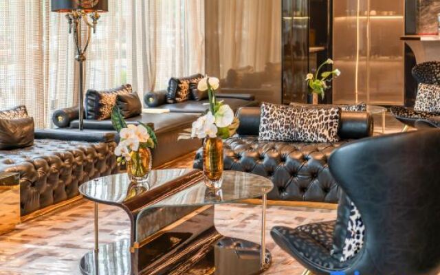 Rezen Hotel Shanghai Pudong Street（Lujiazui Riverside Center）