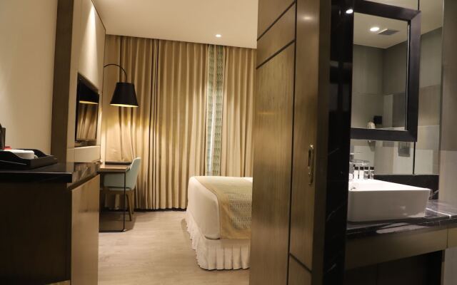 The Cruze Premium Boutique Hotel