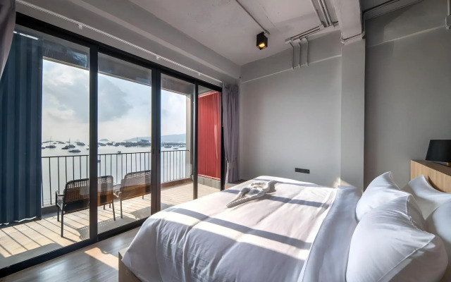 Arch39 Phuket Beach Front